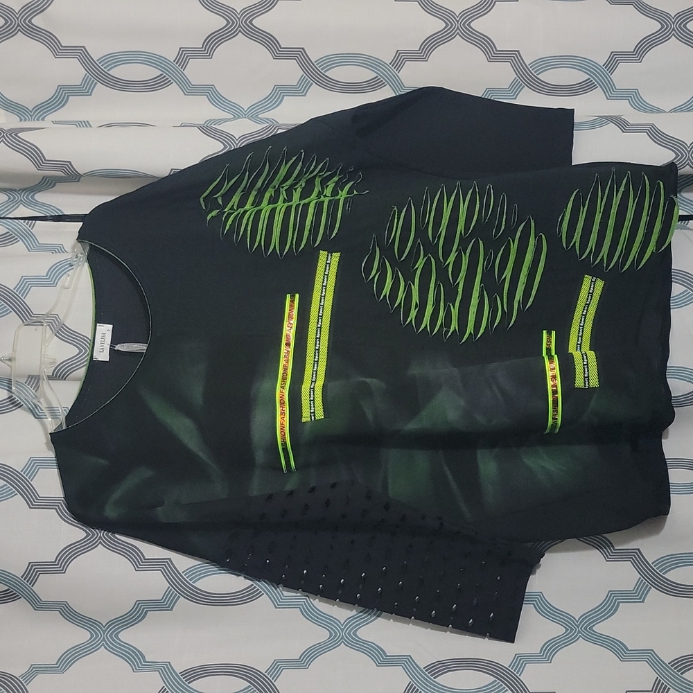 Seven7 Black and Green Women's Crew Neck Sweater